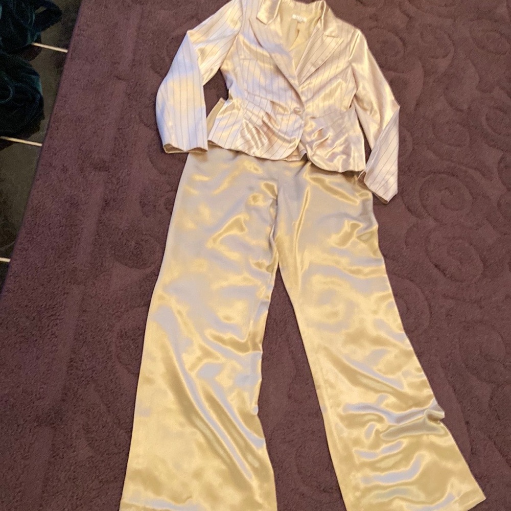 Devan Blazer - image 7